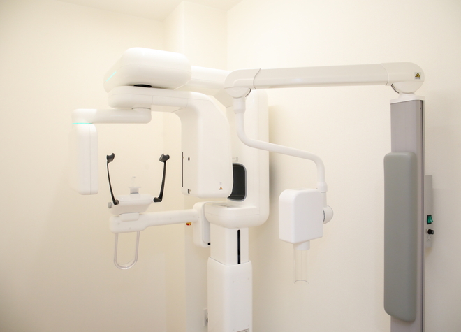 歯科用CTによる精密な診断でリスクを考えた治療を提供いたします