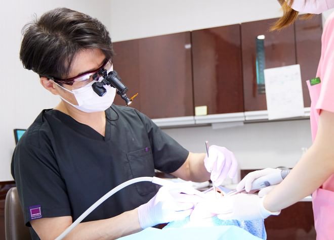 しっかり噛めて、見た目も良いかぶせ物・つめ物を作れるように、歯科技工士が直接お口を確認します