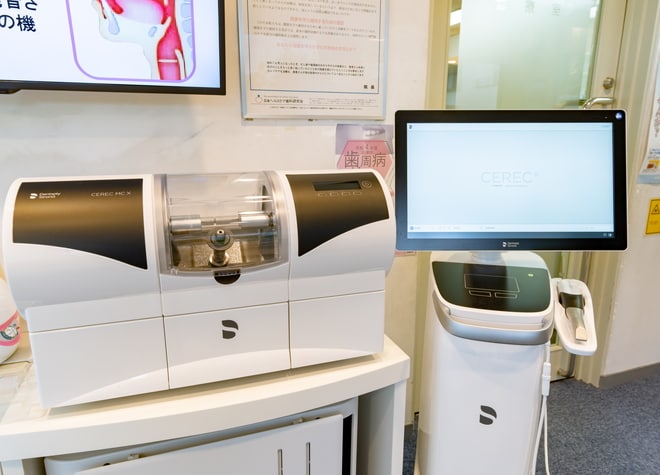 セラミック治療なら、見た目が自然で金属アレルギーの心配もありません