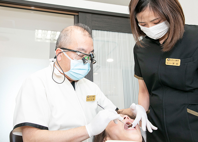 ご自宅での継続的なセルフケアに加え、歯医者での検診を習慣化しましょう