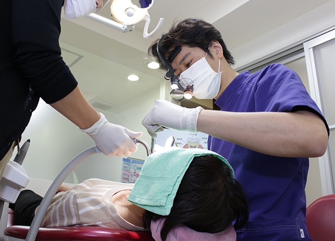 虫歯や歯周病の治療にも力をいれています