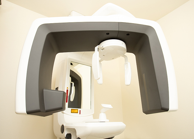 歯科検診ではレントゲンを撮影し、細かい部分まで確認していきます