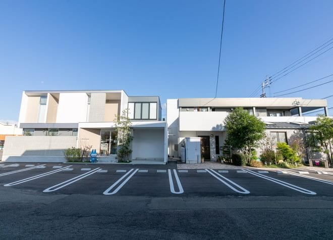 八幡歯科医院_駐車場