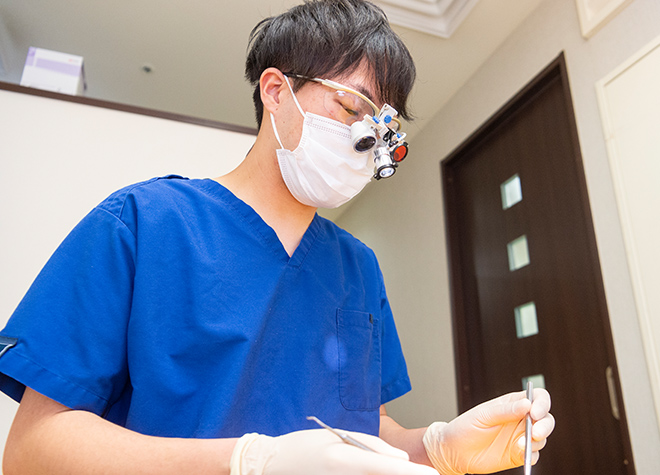 歯周病治療では、しっかりと診査・診断をしてから処置に入ります