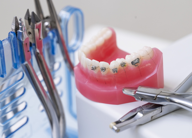 幅広い症例を診てきた歯科医師が矯正治療を担当します