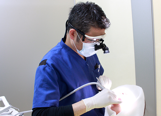 歯科口腔外科の治療は、歯科用CTを使って細かく丁寧に処置します