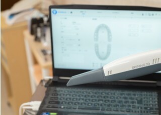 口腔内スキャナーです。