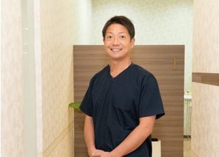 ピュアデンタルクリニック 鈴木 幹士 院長 歯科医師 男性