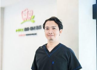 かすたに歯科・矯正歯科医院 粕谷 和摩 院長 歯科医師 男性