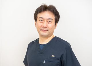 メリアデンタルクリニック 磯田　幸盛 院長 歯科医師 男性