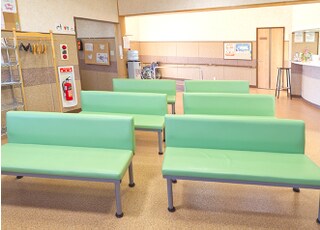 広々とした待合室です。