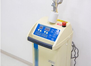 歯科用レーザーです。炎症や出血を抑える作用があります。