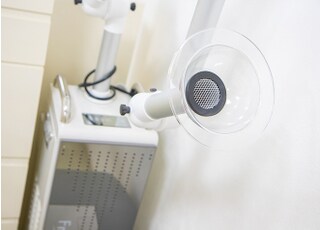 口腔外バキュームです。入れ歯などを削ったときの粉塵を吸引してくれます。