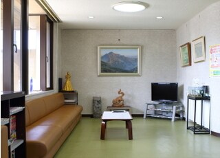 広々とした待合室です。