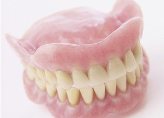 ダイヤビル歯科 入れ歯・義歯