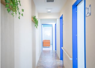 お子さまの個別練習室への道順③