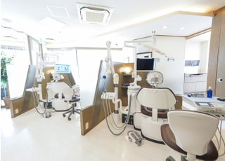 1階　診療チェア