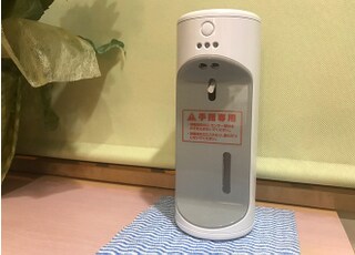 手指消毒用アルコール噴霧器です。