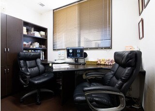 カウンセリング室になります。