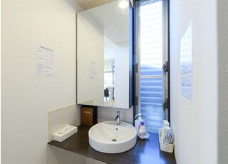 お手洗いも清潔にしています。