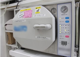 使用した器具はオートクレーブにより滅菌していきます