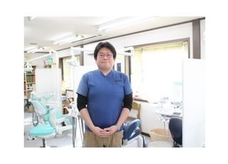 え歯科医院 山中　仁太郎(Jintaro Yamanaka) 院長 歯科医師 男性