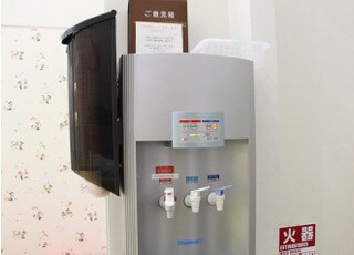 ドリンクサーバを設置しております