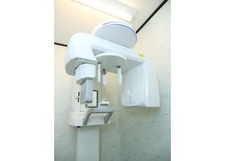 こちらの機器で歯の状態を確認いたします。