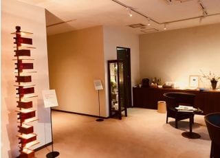 インテリアにこだわったすてきな待合室です。