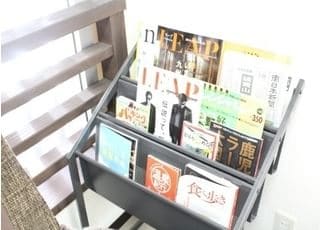 各種雑誌、絵本をご準備しています。