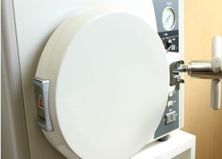 わたる歯科医院（JR西宮駅前）