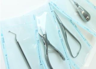 わたる歯科医院（JR西宮駅前）