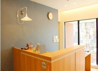 わたる歯科医院（JR西宮駅前）