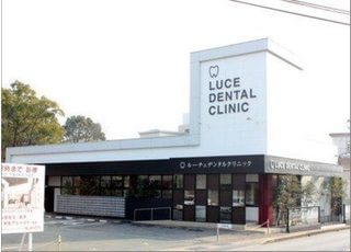 医院前には駐車場のご用意もございますので、お車でのご来院も便利です。