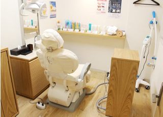 ホワイトニング専用の施術室です。