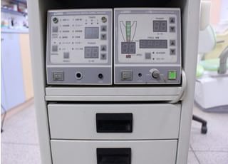 電気メスです。虫歯が深い時に使用します。