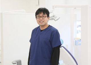上野歯科医院 上野　貴之 院長 歯科医師 男性