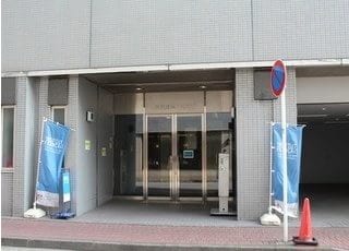 瀬尾デンタルクリニックの外観です。気軽にご来院ください。