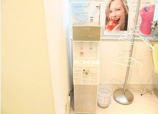 ウォーターサーバーをご用意しています。ぜひご利用ください。