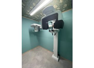 CT,セファロを導入致しました。 インプラント、矯正治療に於いてより詳しい検査を行います。