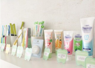 気になるものがございましたらお気軽にスタッフまでお声がけください。