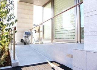 バリアフリーなので車いすやベビーカーでもご利用いただけます。