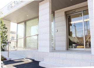 当院にはこちらの入り口からお入りください。