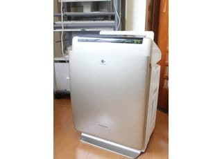 空気清浄機で院内の空気を綺麗にしております。