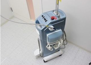 レーザー治療器です。