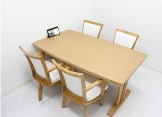 カウンセリングルームです。分からないことがあればなんでもお聞きください。