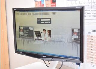 検査結果はモニターで見ていただくことができ、今後起こりうる病気なども知ることができます。