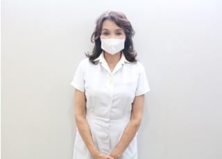 尾崎歯科医院 受付 受付 女性