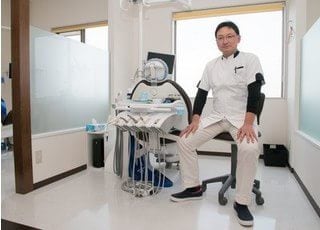 院長の藪下　英之です。歯科一般の診療・小児歯科・予防歯科に注力しております。