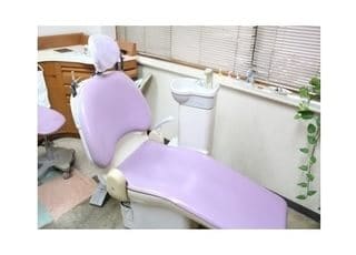 前からの診療チェアの写真になります。